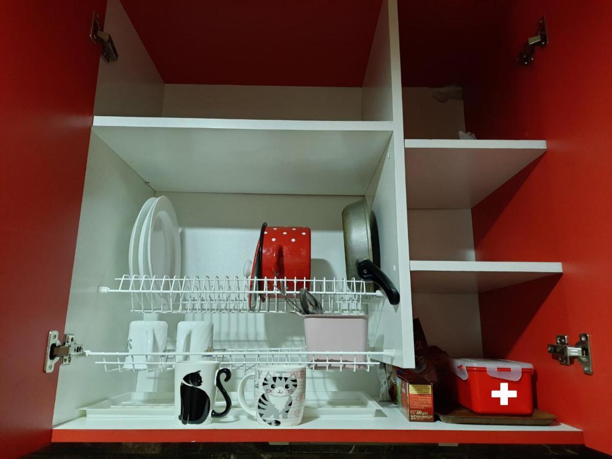Midnight Cats' Apartment In Rynok Square Світло Є Завжди! Λβιβ Εξωτερικό φωτογραφία